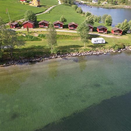 Loken Camping - Trivelig Og Idyllisk Ved Vannet Otel Olden Dış mekan fotoğraf