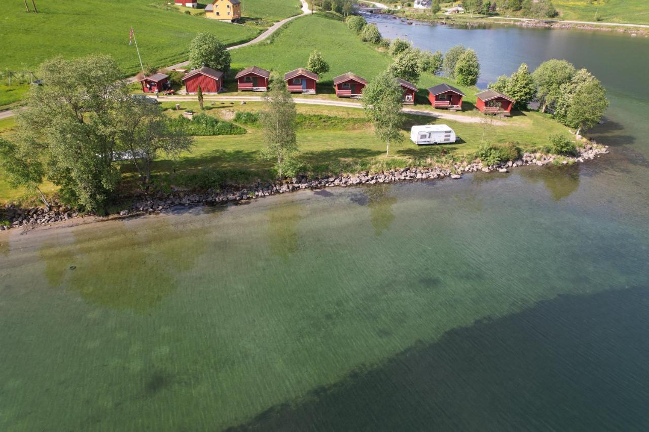 Loken Camping - Trivelig Og Idyllisk Ved Vannet Otel Olden Dış mekan fotoğraf