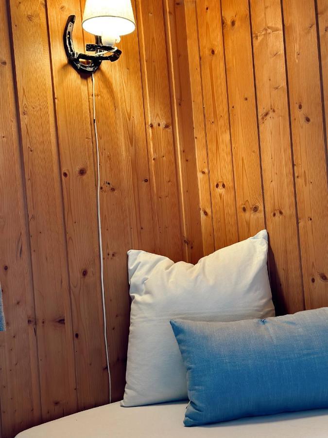Loken Camping - Trivelig Og Idyllisk Ved Vannet Otel Olden Dış mekan fotoğraf